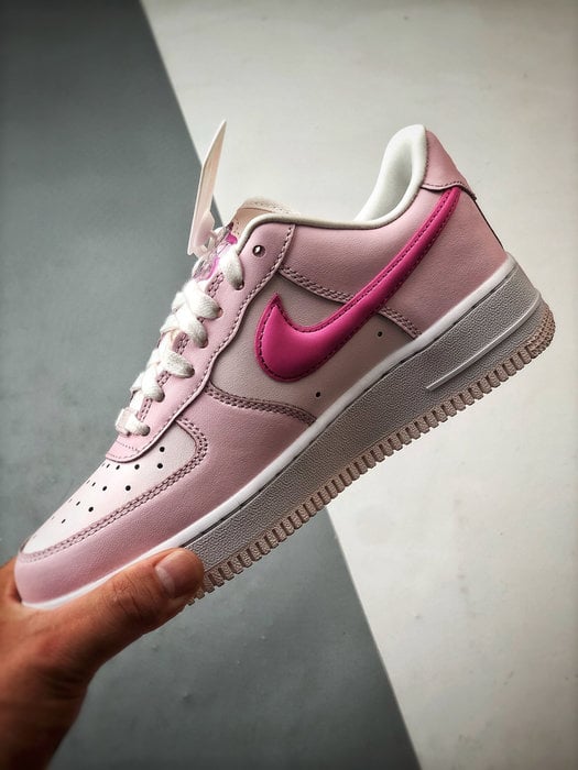 Air Force 1 '07 Low Rosa e Branco - Vista 5