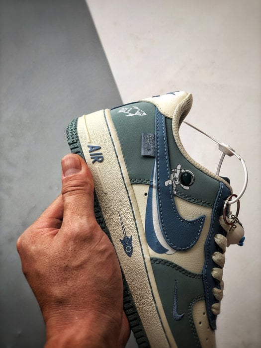 Air Force 1 '07 Low Astronaut Cinza Claro e Azul - Vista 2