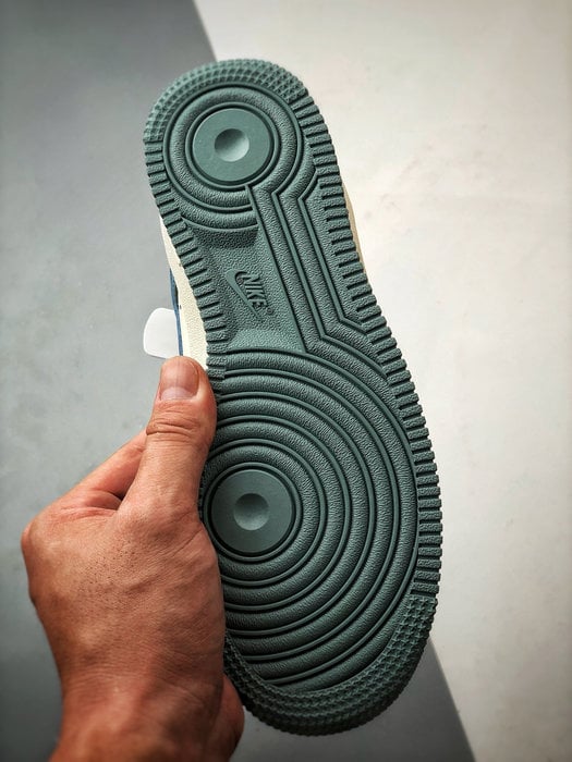 Air Force 1 '07 Low Astronaut Cinza Claro e Azul - Vista 4