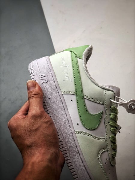 Air Force 1 '07 Low Verde Maçã Spray - Vista 2