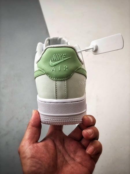Air Force 1 '07 Low Verde Maçã Spray - Vista 3