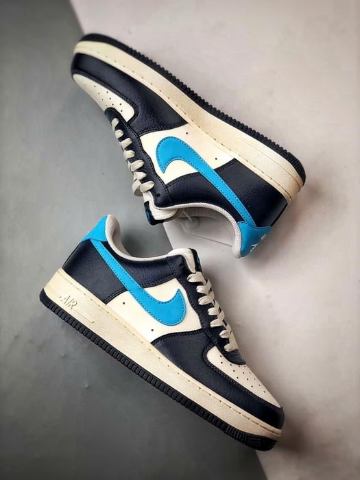 Air Force 1 Low Preto Obsidiana - Vista 6