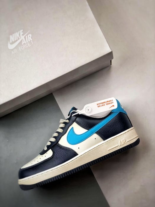 Air Force 1 Low Preto Obsidiana - Vista 8