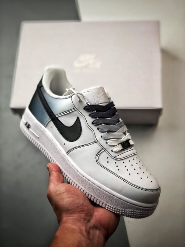 Air Force 1 '07 Low Preto e Branco Degradé