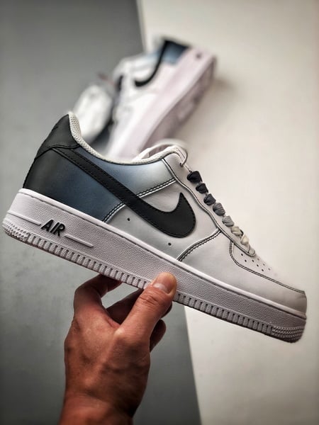 Air Force 1 '07 Low Preto e Branco Degradé - Vista 7