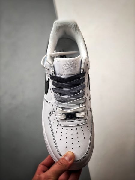 Air Force 1 '07 Low Preto e Branco Degradé - Vista 9