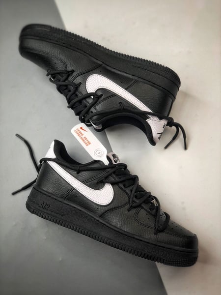Air Force 1 '07 Low Preto e Branco Desconstruído com Cadarços - Vista 7