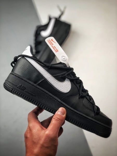 Air Force 1 '07 Low Preto e Branco Desconstruído com Cadarços - Vista 8