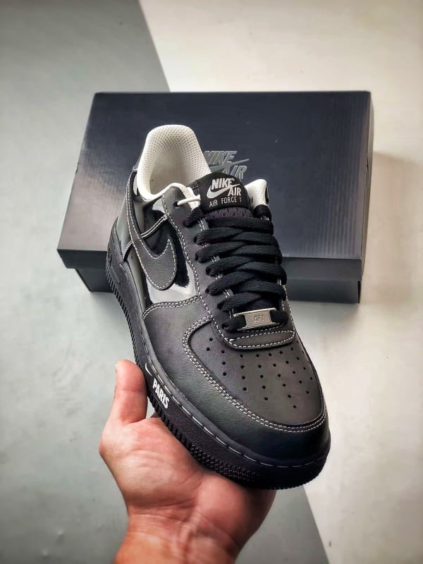 Air Force 1 '07 Low Couro Envernizado Preto