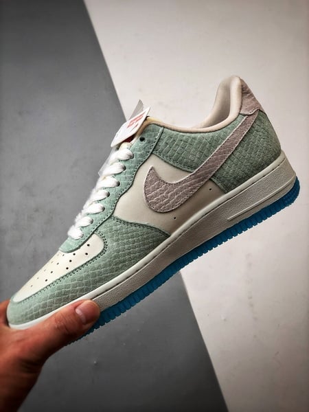 Air Force 1 '07 Low Ano do Dragão Branco e Verde - Vista 5