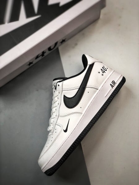 Air Force 1 '07 Low 40º Aniversário Branco e Preto - Vista 8