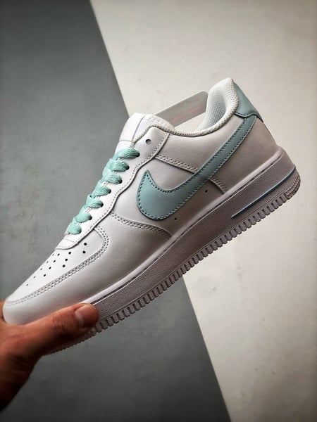 Air Force 1 '07 Low Love Branco e Azul - Vista 6