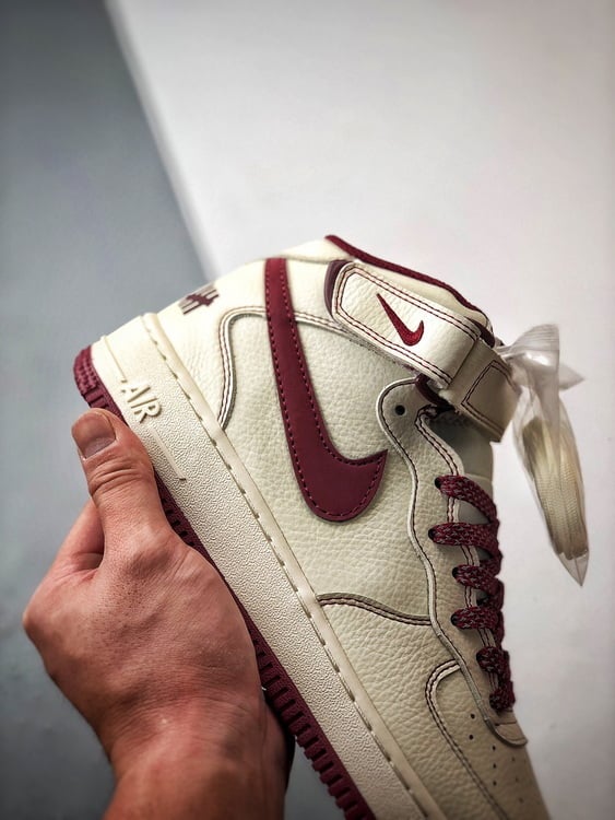 Air Force 1 07 Mid Cinco Faixas Bege Branco e Vinho - Vista 2