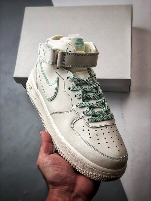 Air Force 1 07 Mid Coelho Verde 3M - Vista 1