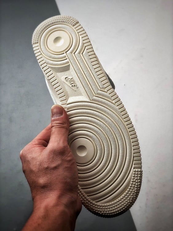 Air Force 1 07 Mid Coelho Verde 3M - Vista 4