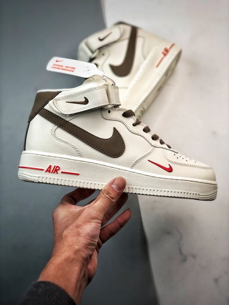 Air Force 1 07 Mid Leite e Cafe Meio Alto - Vista 7