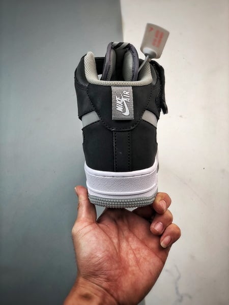 Air Force 1 07 Mid Sombra Cinzenta Reflexo Anjo - Vista 3