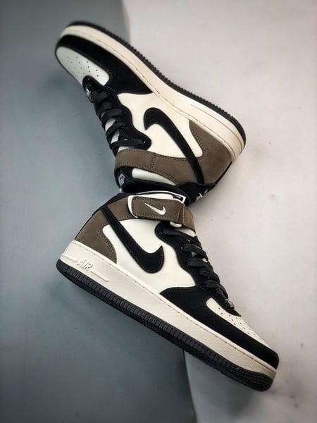 Air Force 1 07 Mid Mocha e Preto Patchwork - Vista 6