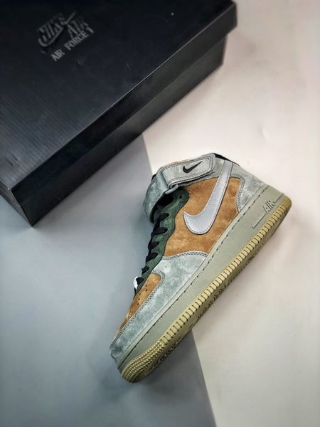 Air Force 1 07 Mid Marrom e Verde Camurca - Vista 3