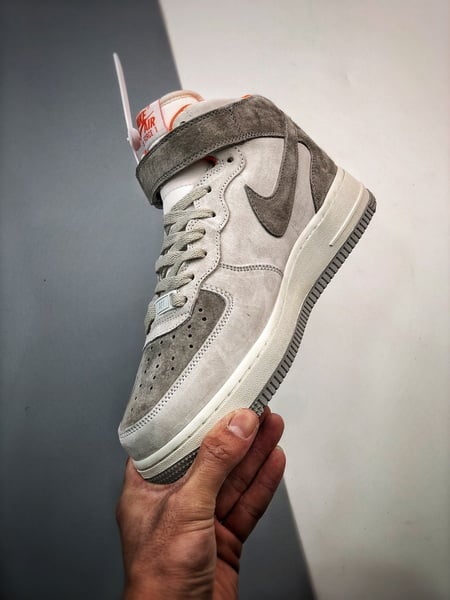 Air Force 1 07 Mid Cinzento e Laranja Camurca - Vista 4