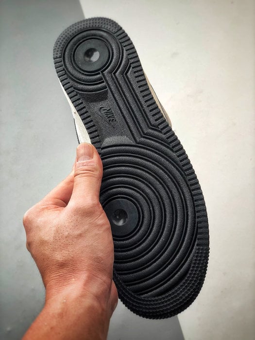 Air Force 1 07 Mid Cinzento Branco e Preto Camurca - Vista 4