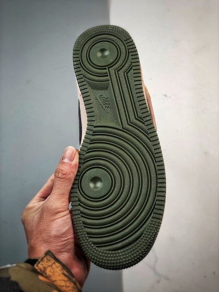 Air Force 1 07 Mid Cinzento Rosa e Verde Camurca - Vista 4