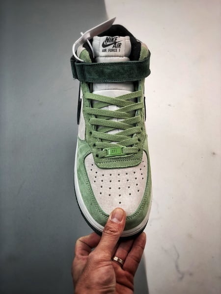 Air Force 1 07 Mid Cinzento Preto e Verde Camurca - Vista 9