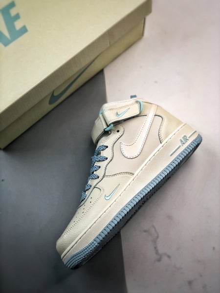 Air Force 1 07 Mid Perolado Bege Branco e Azul Gelo - Vista 8