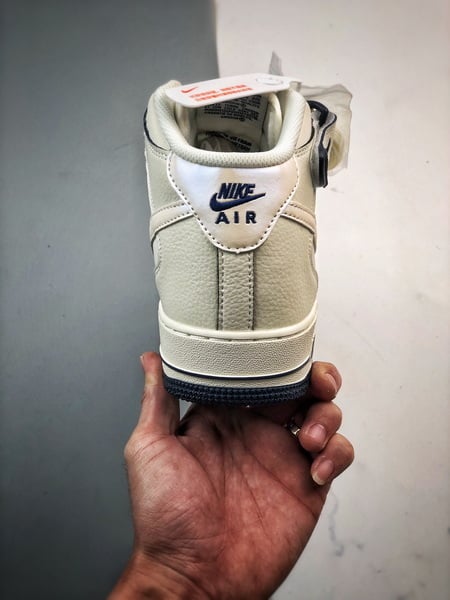 Air Force 1 07 Mid Perolado Bege Branco e Azul Escuro - Vista 3