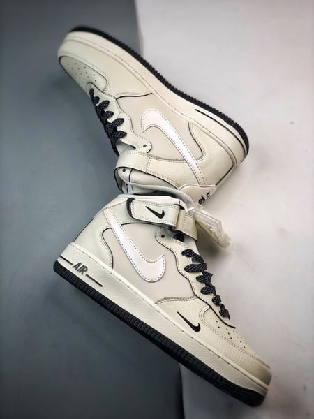 Air Force 1 07 Mid Branco e Preto - Vista 6