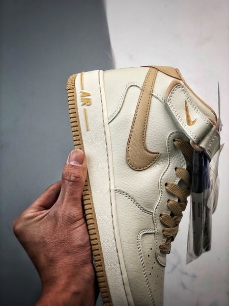 Air Force 1 07 Mid Branco e Caqui Caneta - Vista 2