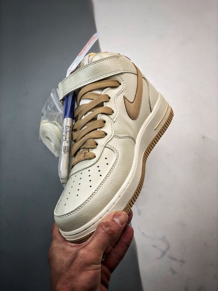 Air Force 1 07 Mid Branco e Caqui Caneta - Vista 5