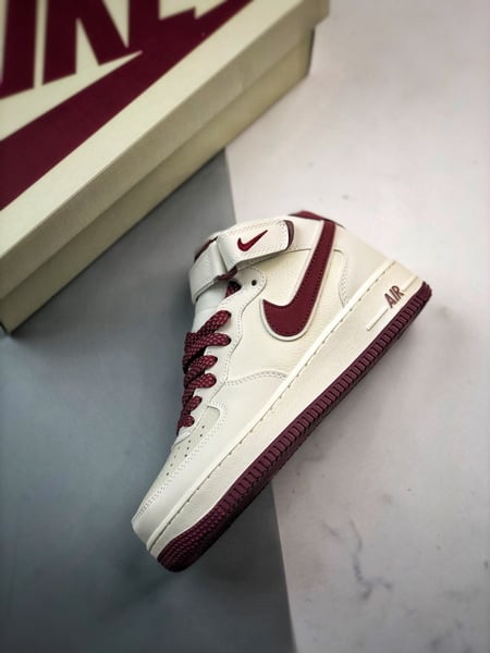 Air Force 1 07 Mid Branco e Vermelho 3M - Vista 8