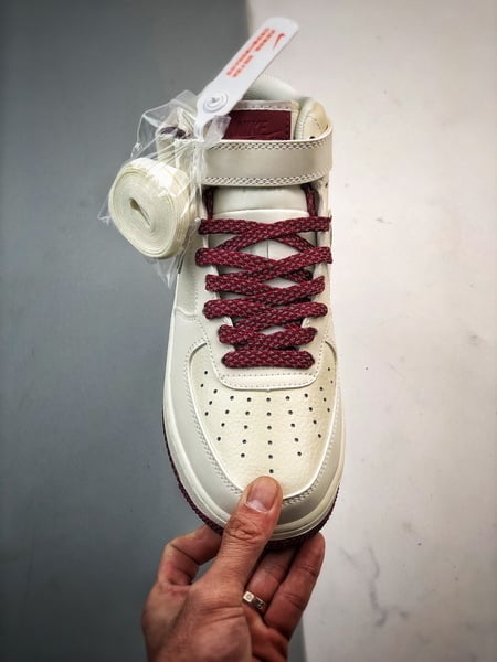 Air Force 1 07 Mid Branco e Vermelho 3M - Vista 9