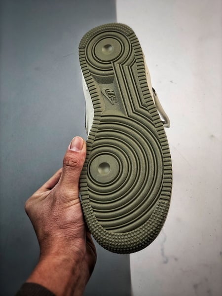 Air Force 1 07 Mid Branco e Verde 3M - Vista 4