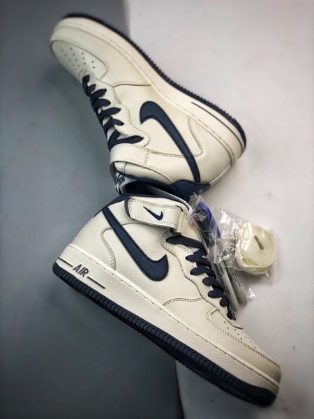 Air Force 1 07 Mid Branco e Azul Escuro Caneta - Vista 6