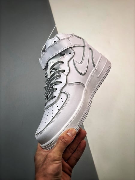 Air Force 1 07 Mid Branco e Prata 3M Reflexo - Vista 3