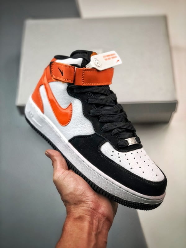 Air Force 1 07 Mid Branco e Preto - Vista 1