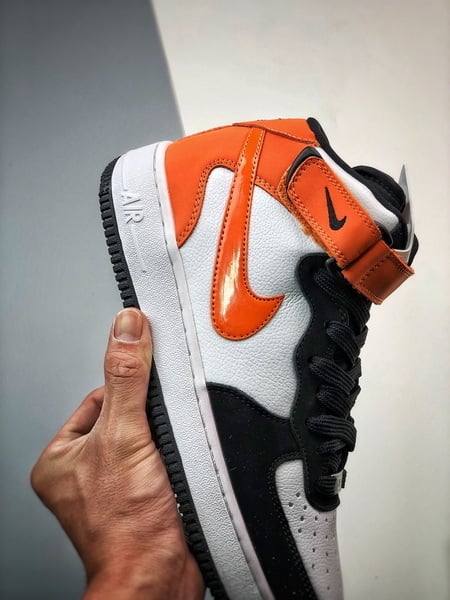 Air Force 1 07 Mid Branco e Preto - Vista 4