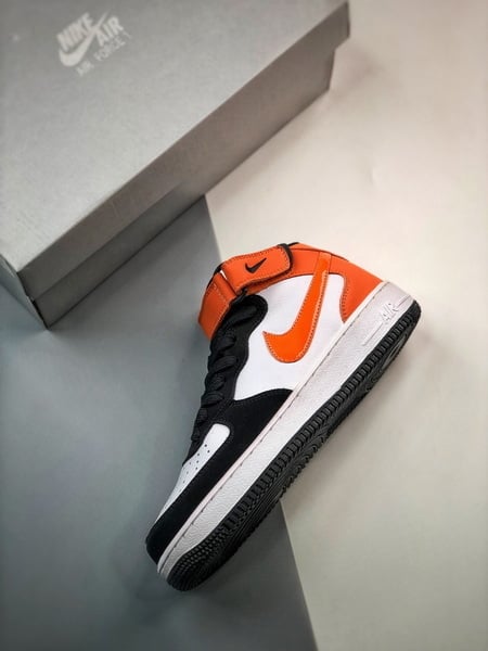 Air Force 1 07 Mid Branco e Preto - Vista 6