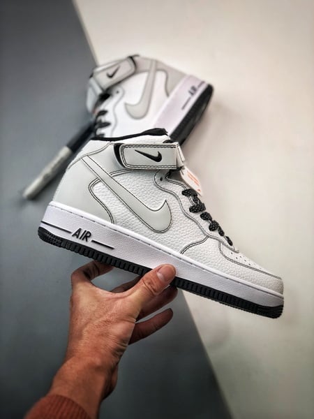 Air Force 1 07 Mid Branco e Preto - Vista 8