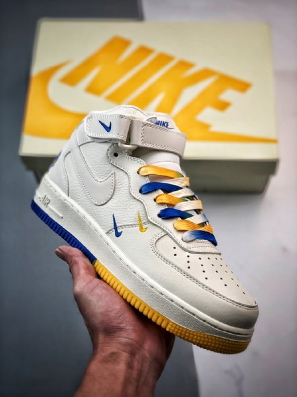 Air Force 1 07 Mid Azul e Amarelo Cordao Pequeno Gancho - Vista 1