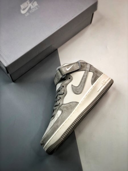 Air Force 1 07 Mid Cinzento Lavanda - Vista 5