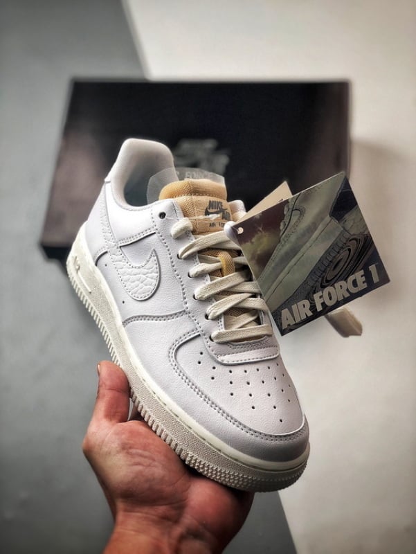 Nike Air Force 1 Low 07 LX White Onyx Bling