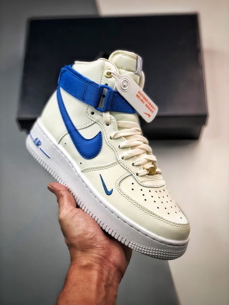 Air Force 1 High Branco e Azul Precioso - Vista 4