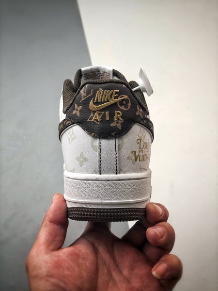 Air Force 1 Low '1V Colaboração Castanho Elfo Noturno - Vista 3