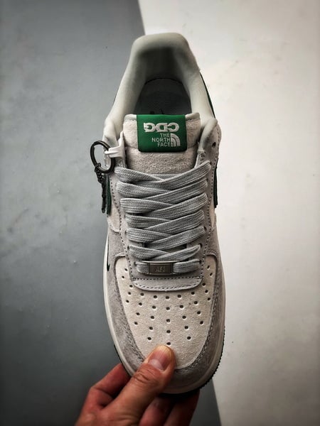 Air Force 1 Low North Face CDG Cinza e Verde - Vista 9