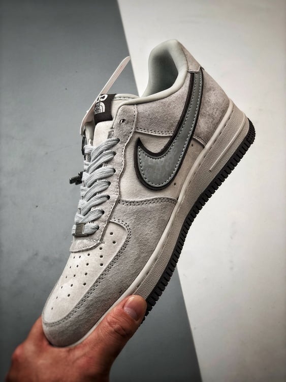 Air Force 1 Low North Face CDG Cinza e Preto - Vista 5