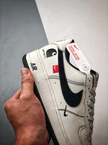 Air Force 1 Low x Carhartt Creme e Preto - Vista 2