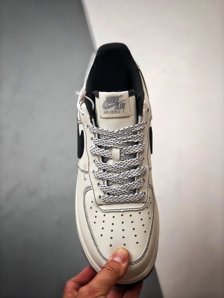 Air Force 1 Low x Carhartt Creme e Preto - Vista 9